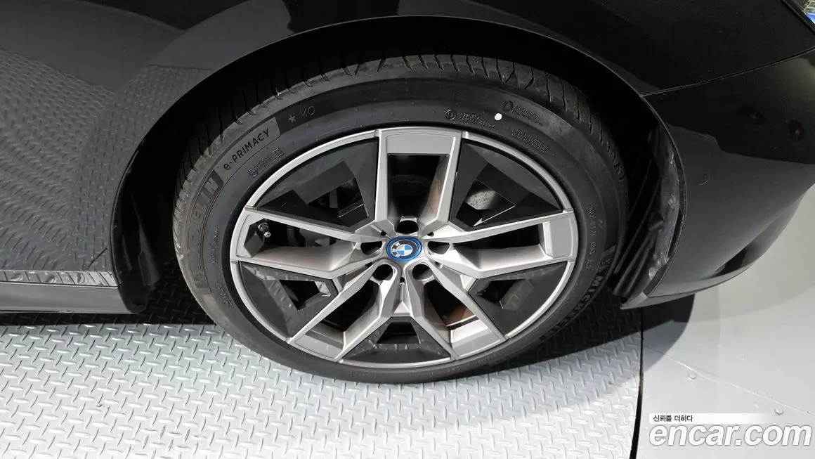 BMW i5 2024 из KR, фото 5