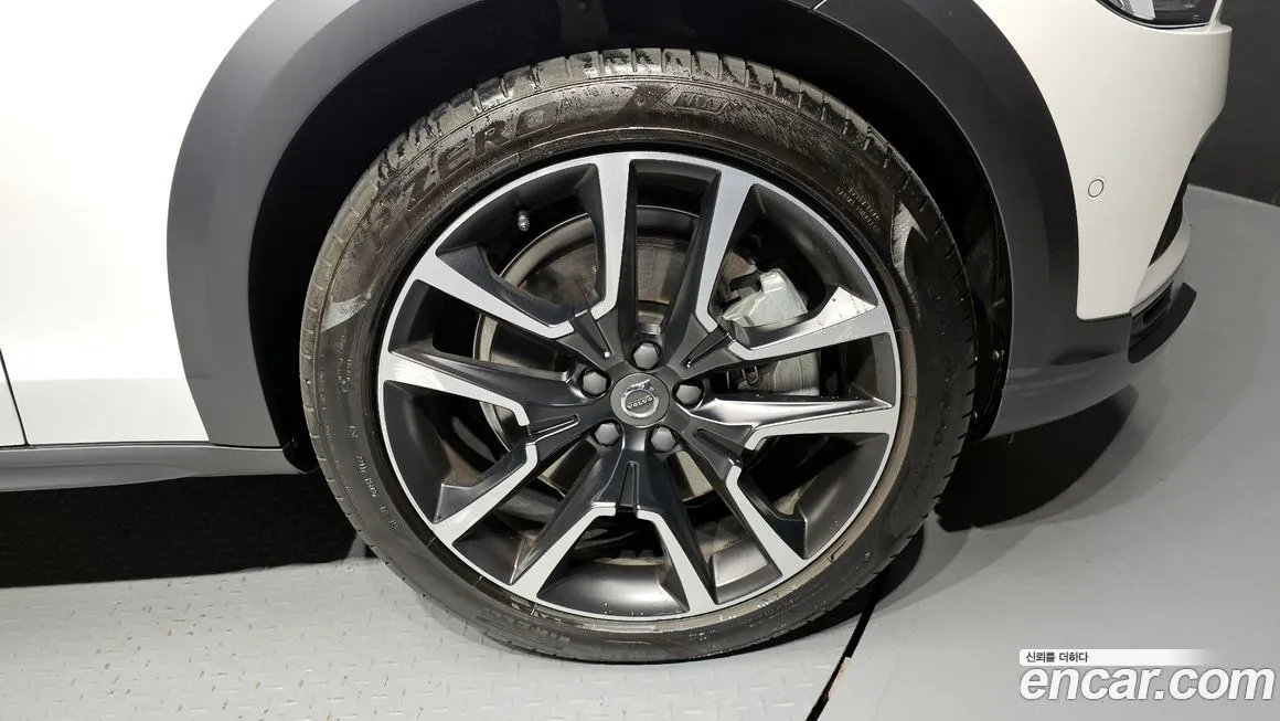 Volvo V90 2023 из KR, фото 5