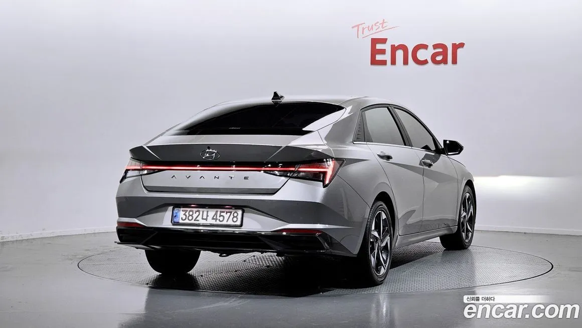 Hyundai AVANTE — фото 2
