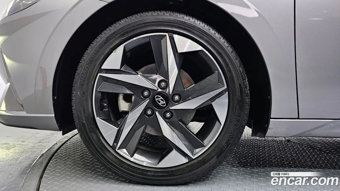 Hyundai AVANTE — фото 5