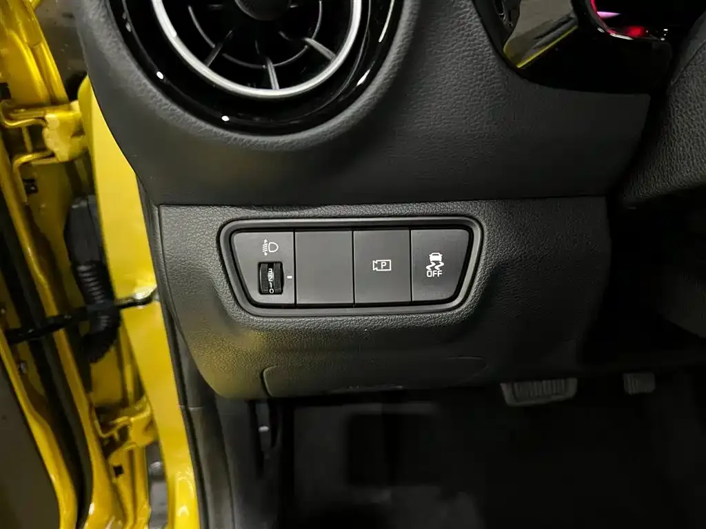 Kia K3 2023 из CN, фото 10