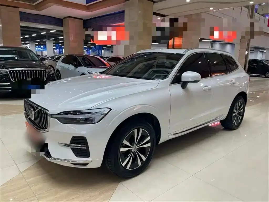 Volvo XC60 2022 из CN, фото 1