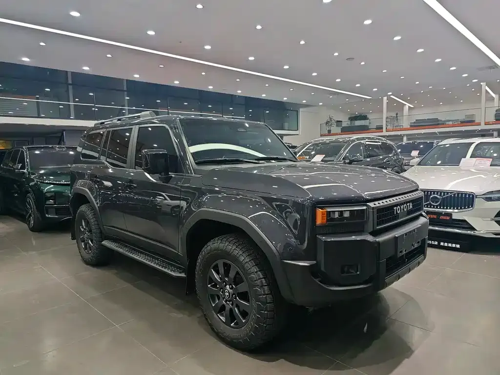 Toyota Prado 2024 из CN, фото 3