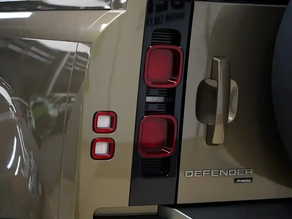Land Rover Defender 2022 из CN, фото 3