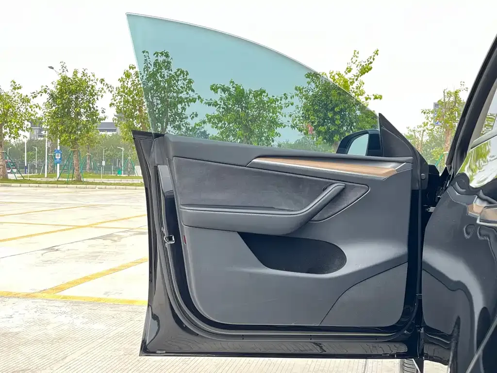 Tesla Model Y 2022 из CN, фото 10