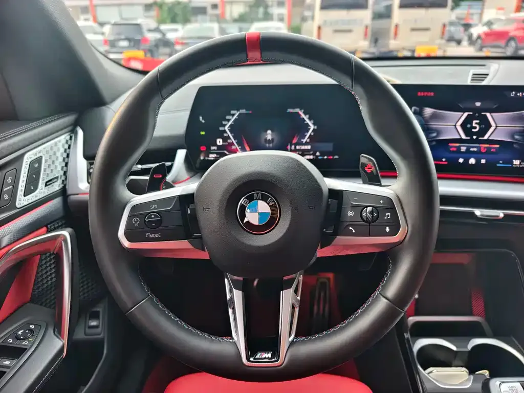 BMW X2 M35i 2024 из CN, фото 9