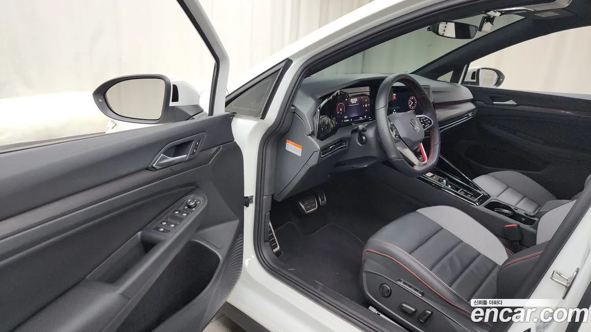 Volkswagen Golf 2023 из KR, фото 10