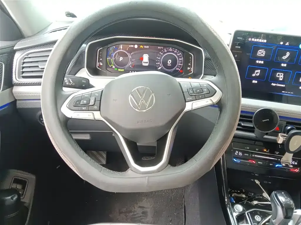 Volkswagen GTE PHEV 2024 из CN, фото 3