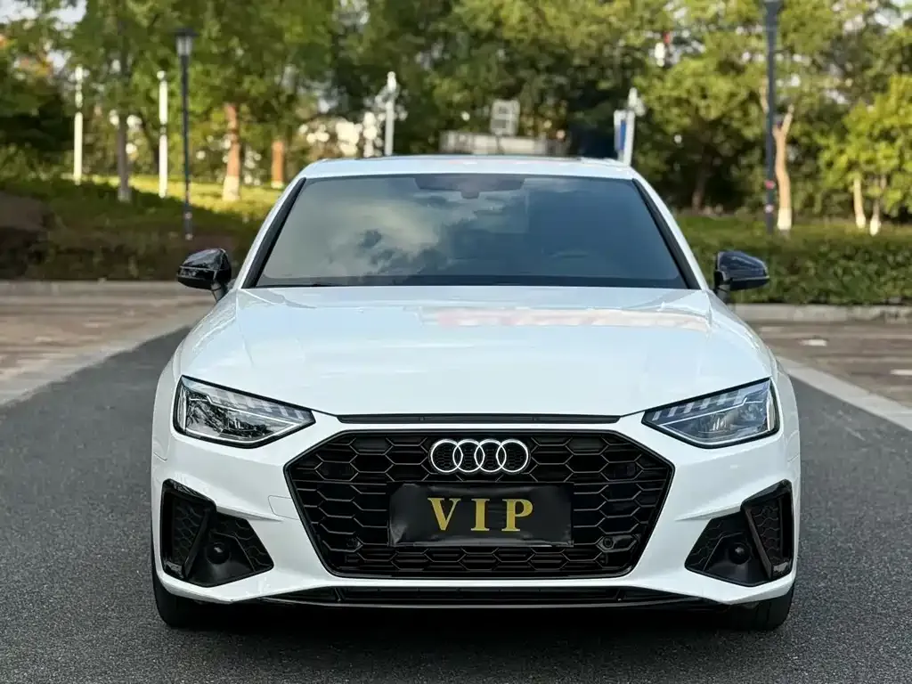 Audi A4L 2024 из CN, фото 2