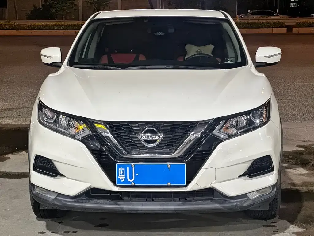 Nissan Qashqai 2021 из CN, фото 2