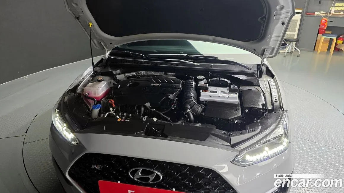 Hyundai Veloster — фото 6