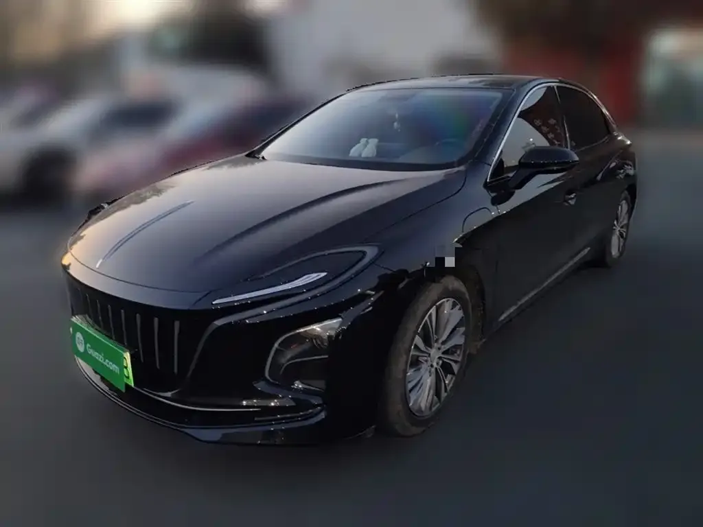 Hongqi E-QM5 2024 из CN, фото 2