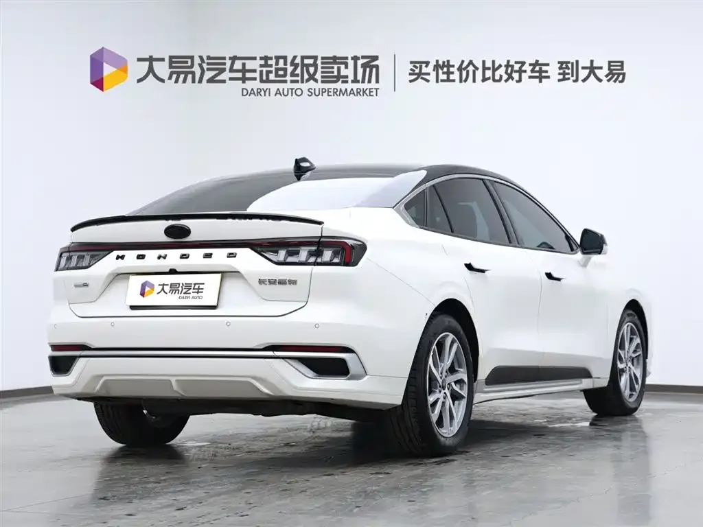 Ford Mondeo 2023 из CN, фото 3