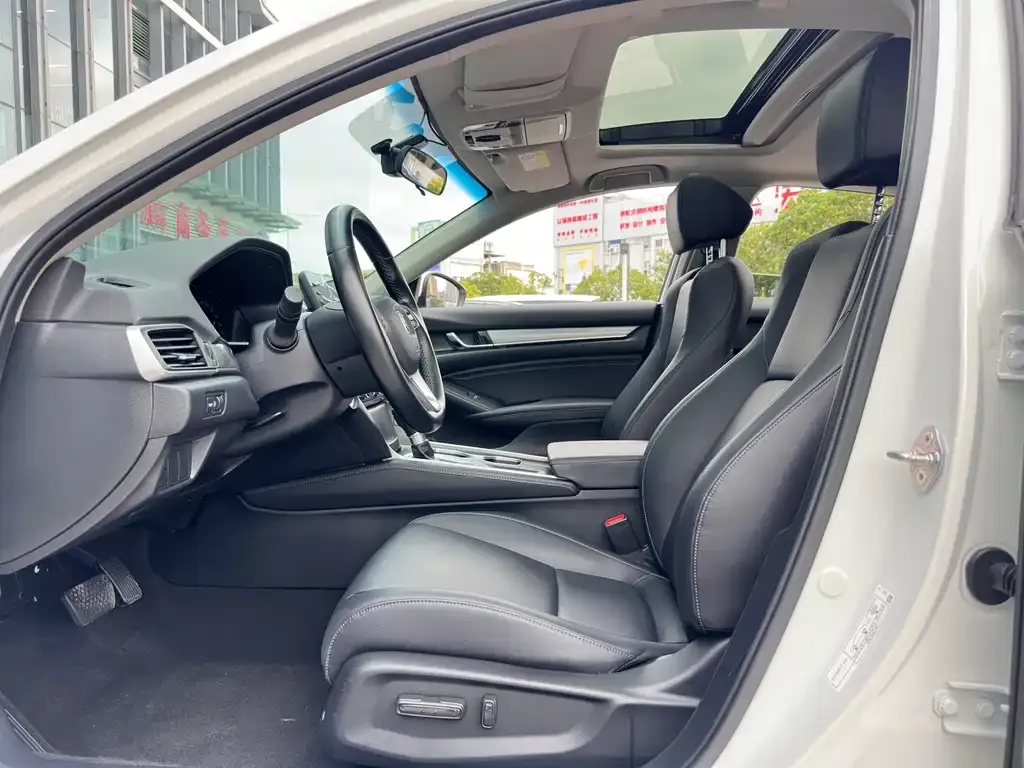Honda Accord 2021 из CN, фото 10