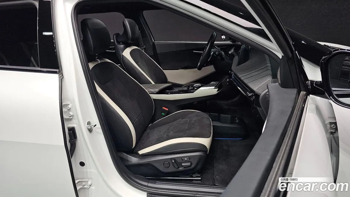 Kia EV6 2022 из KR, фото 10