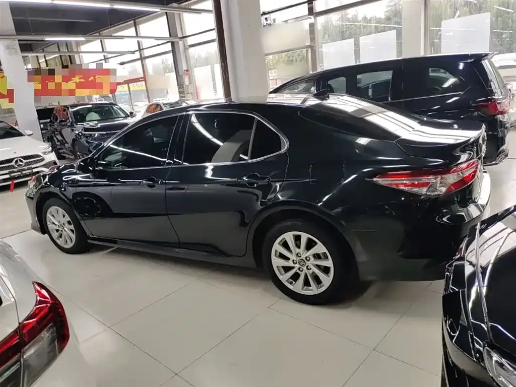 Toyota Camry 2023 из CN, фото 5
