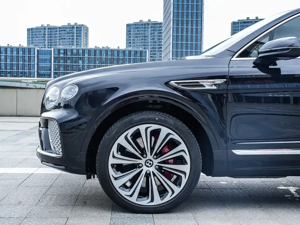 Bentley Bentayga 2022 из CN, фото 5