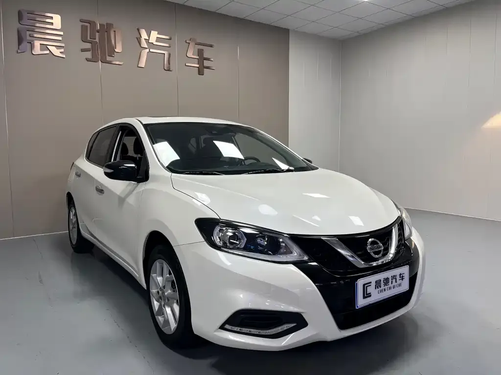 Nissan Tiida 2022 из CN, фото 3