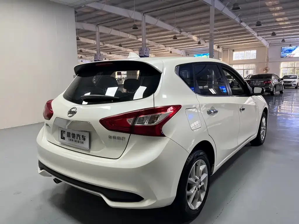 Nissan Tiida 2022 из CN, фото 4