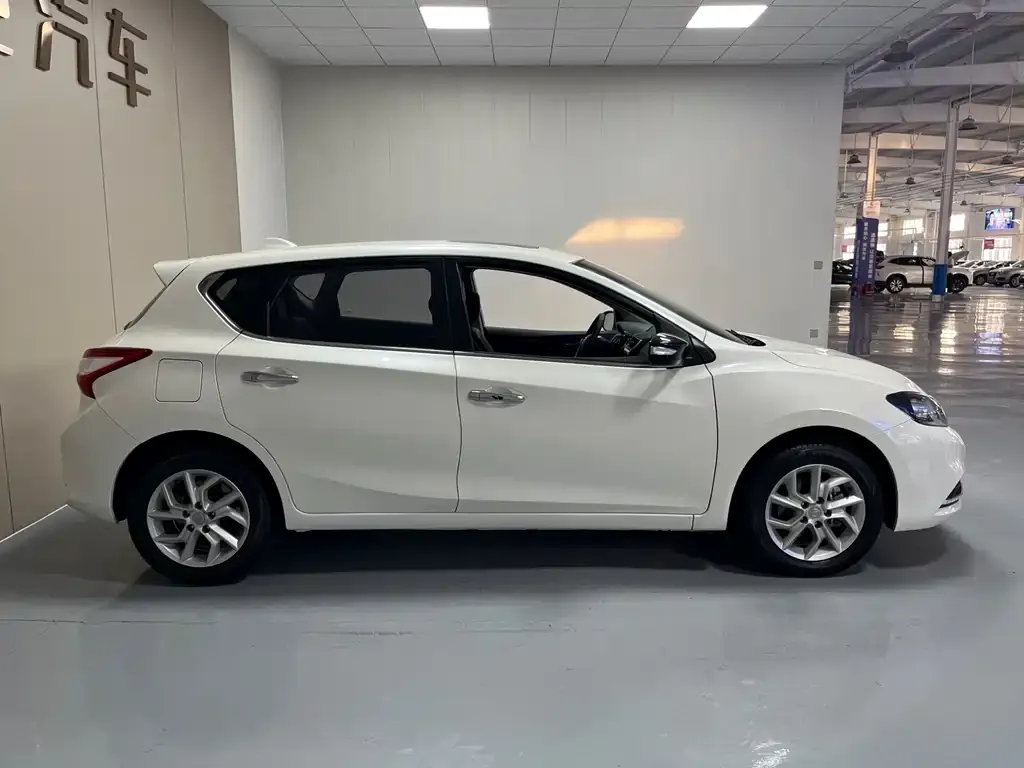 Nissan Tiida 2022 из CN, фото 8