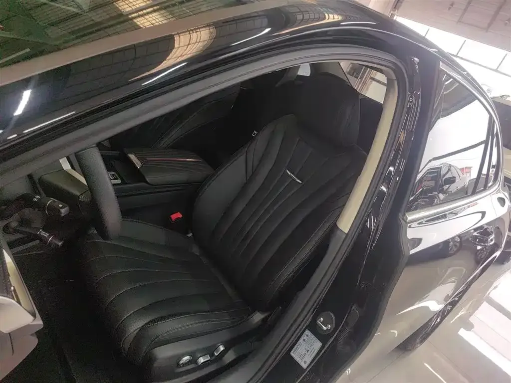 Hongqi H5 2024 из CN, фото 6