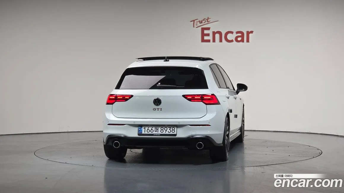 Volkswagen Golf 2024 из KR, фото 4