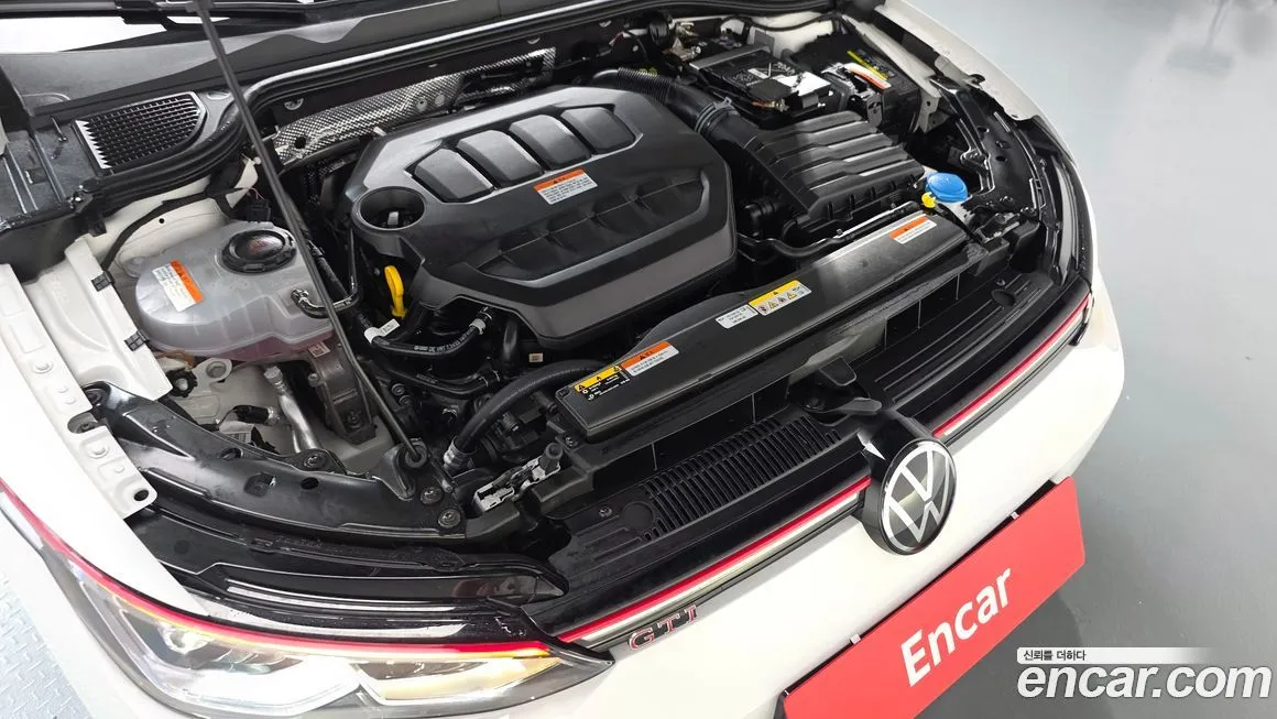 Volkswagen Golf 2024 из KR, фото 6