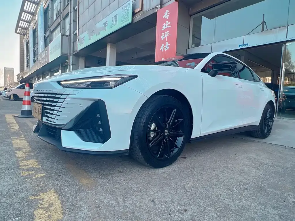 Changan UNI-V 2023 из CN, фото 1