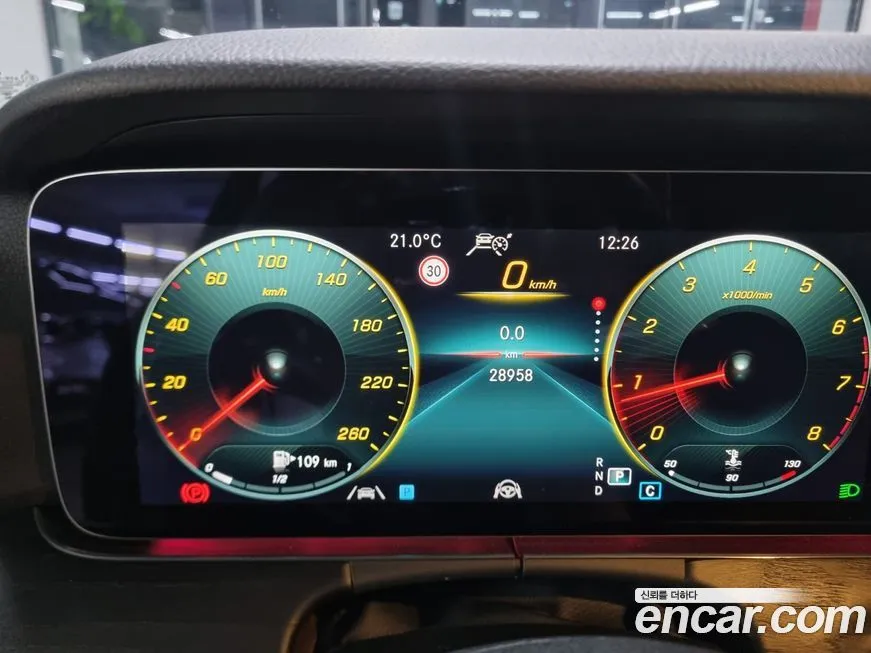 Mercedes-Benz E-Class 2023 из KR, фото 8