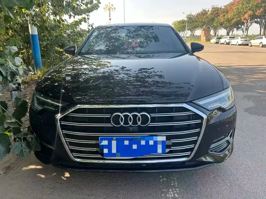 Audi A6L — фото 2