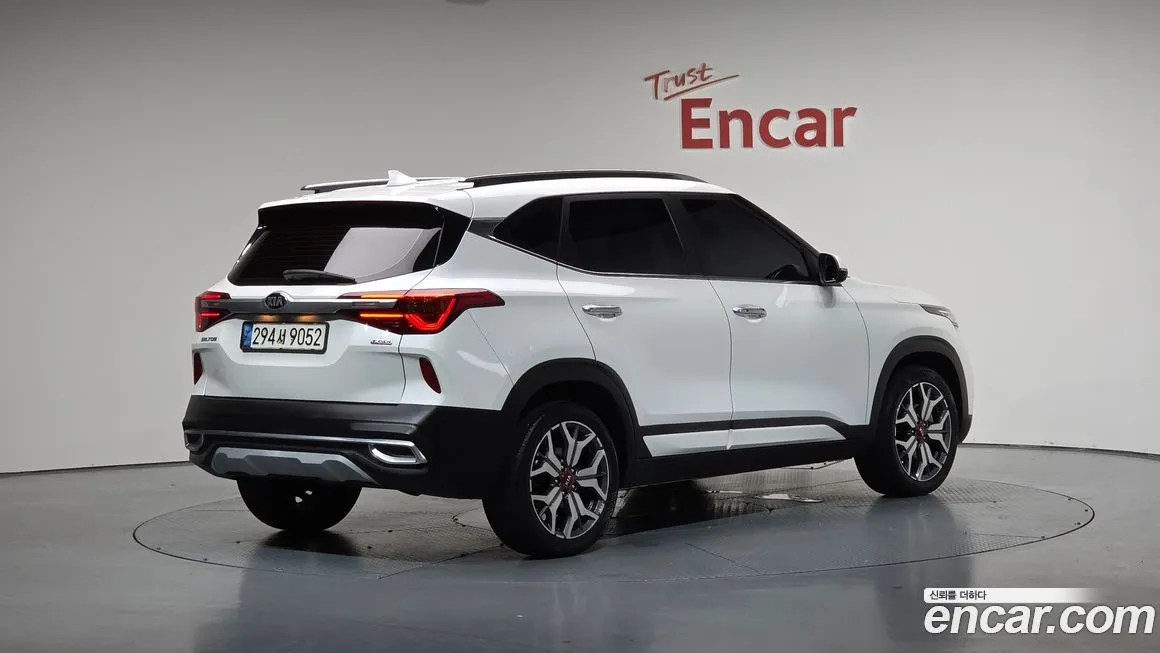 Kia Seltos 2021 из KR, фото 2