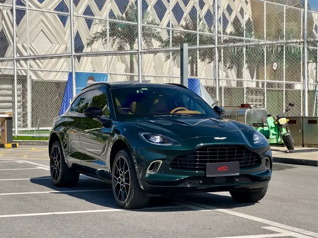 Aston Martin DBX — фото 3