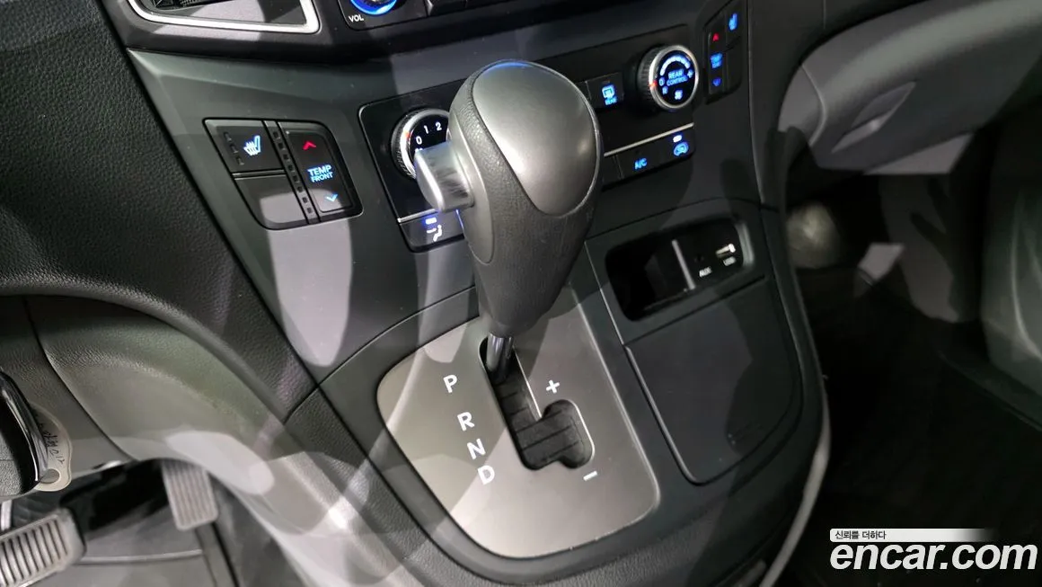 Hyundai Starex 2021 из KR, фото 9