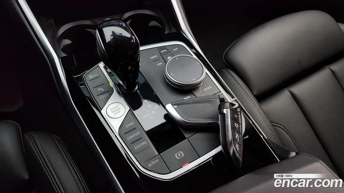 BMW 3-Series 2022 из KR, фото 9