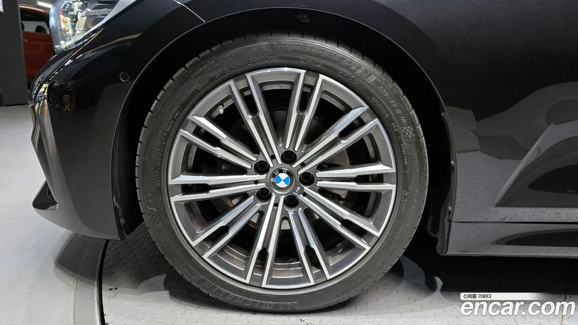 BMW 3-Series 2022 из KR, фото 5