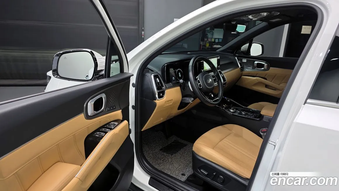 Kia Sorento — фото 10