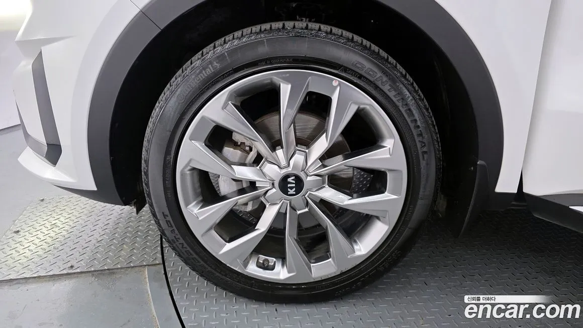 Kia Sorento — фото 5