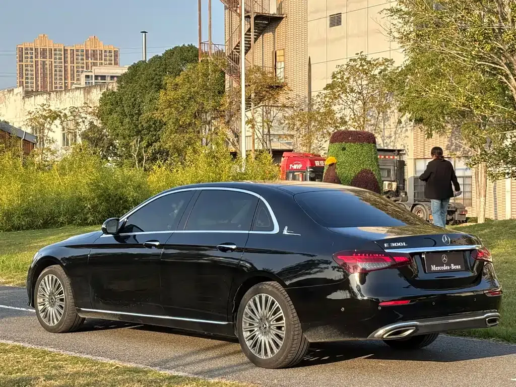 Mercedes-Benz E-Class 2022 из CN, фото 8