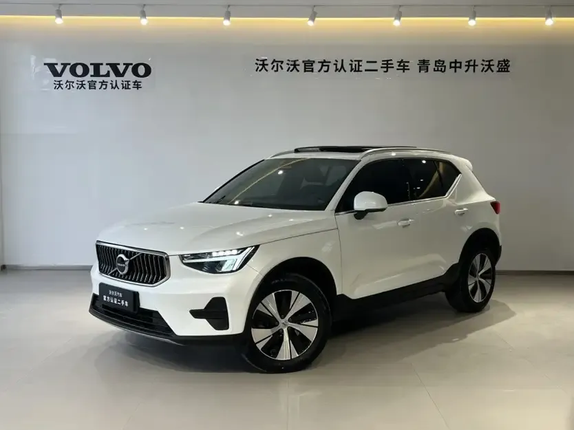 Volvo XC40 2024 из CN, фото 1