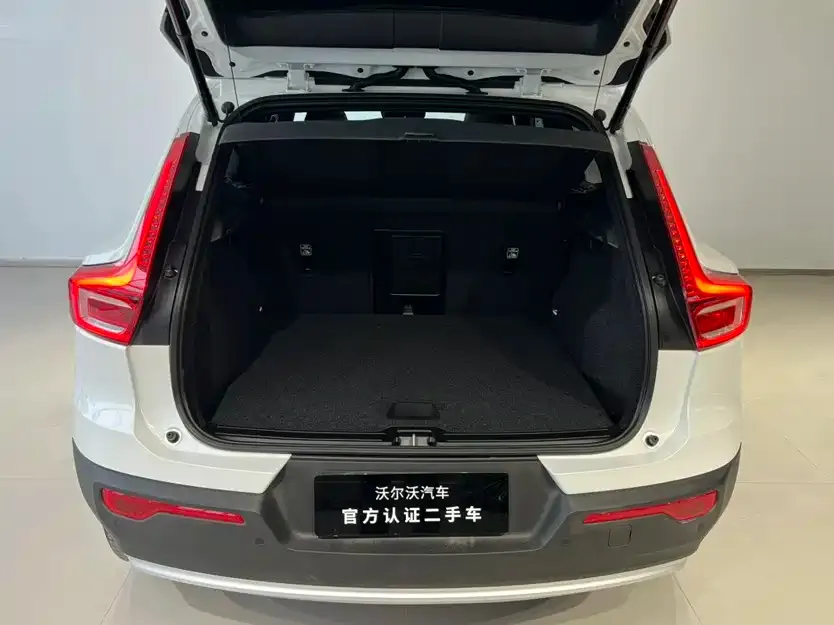Volvo XC40 2024 из CN, фото 6