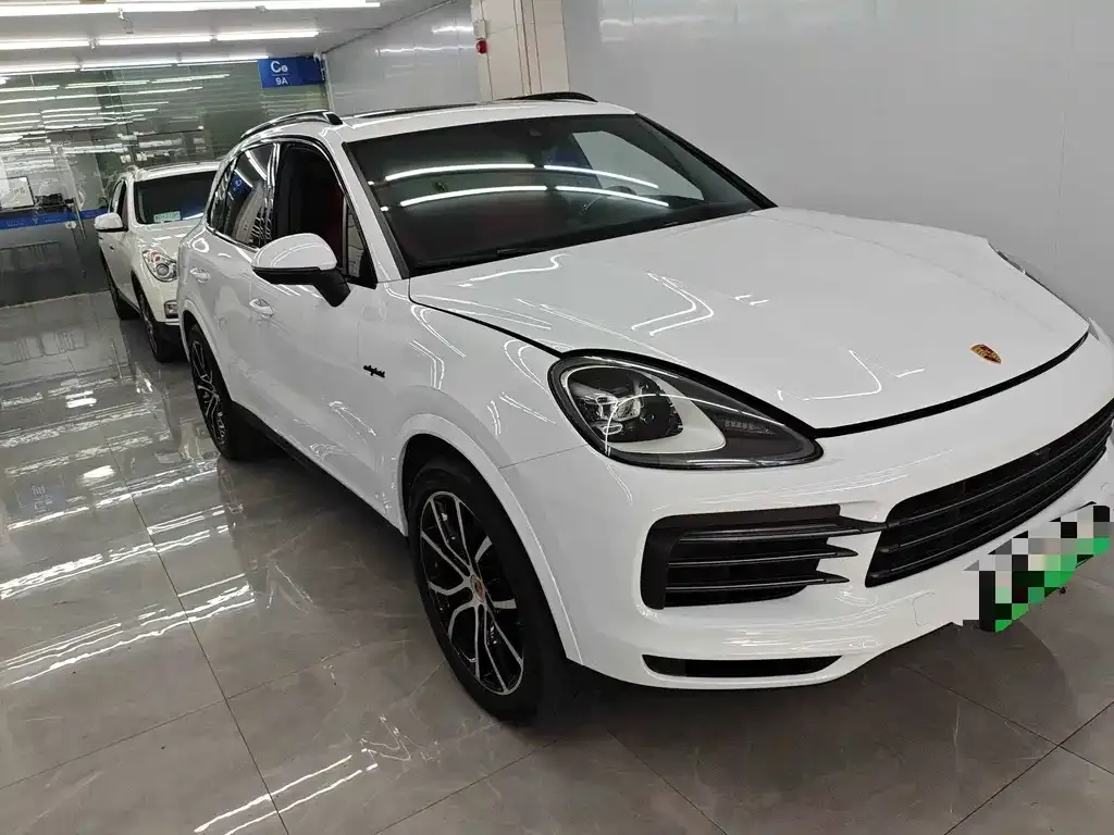 Porsche Cayenne Hybrid — фото 2