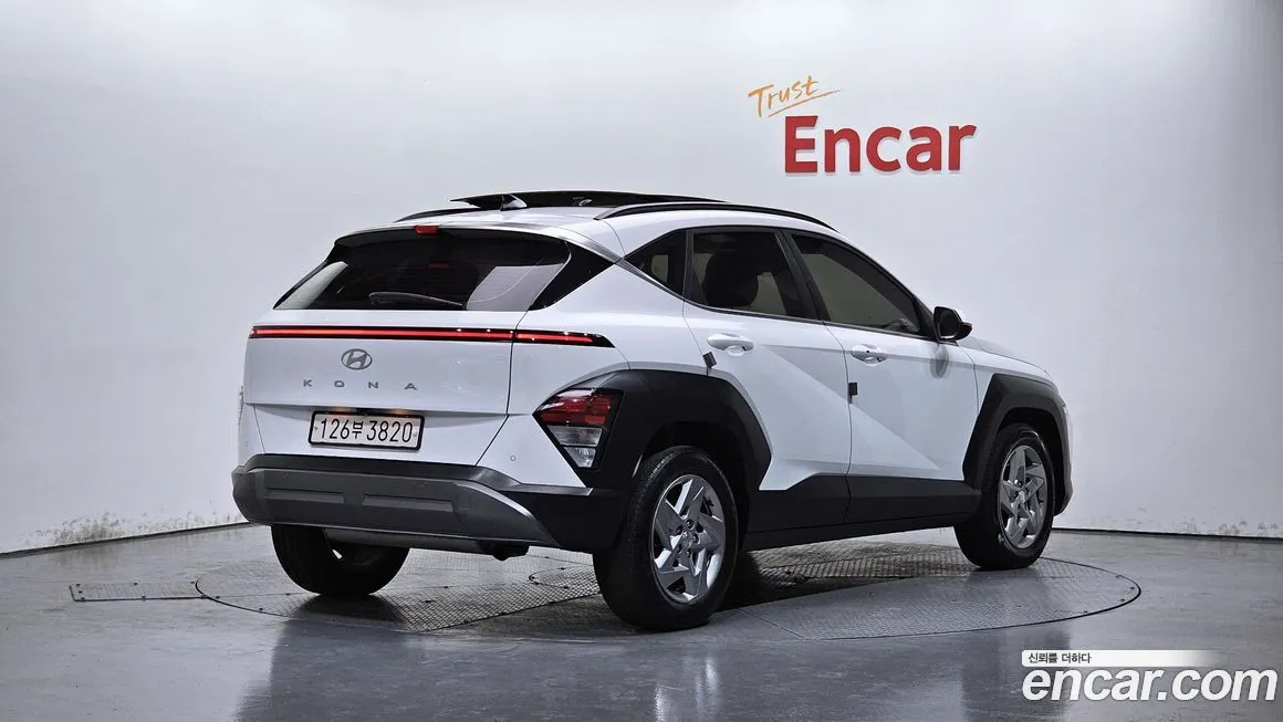 Hyundai Kona 2023 из KR, фото 2
