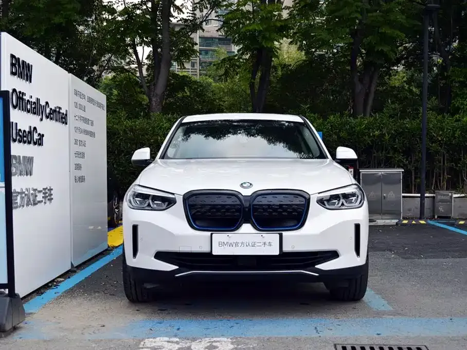 BMW iX3 — фото 2