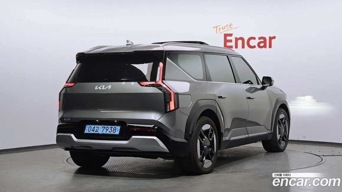 Kia EV9 2024 из KR, фото 2