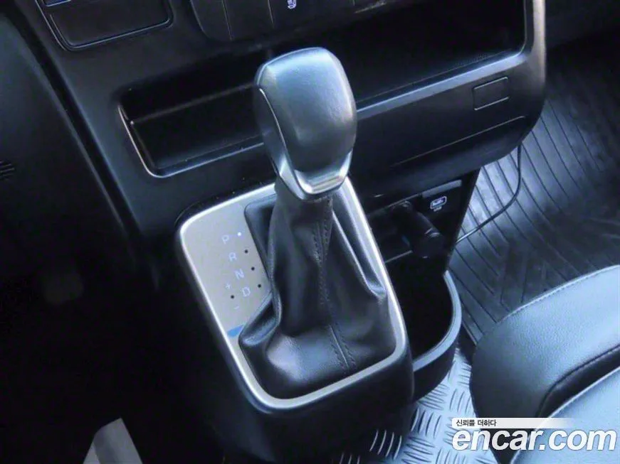 Hyundai Staria 2025 из KR, фото 6