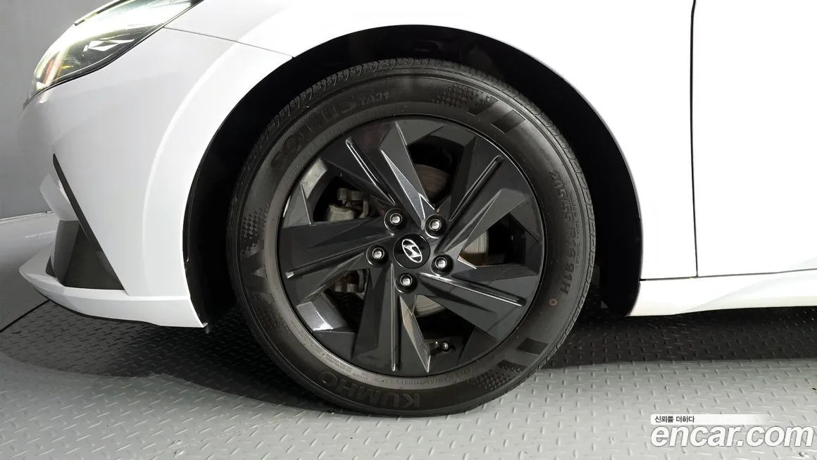 Hyundai AVANTE 2021 из KR, фото 5