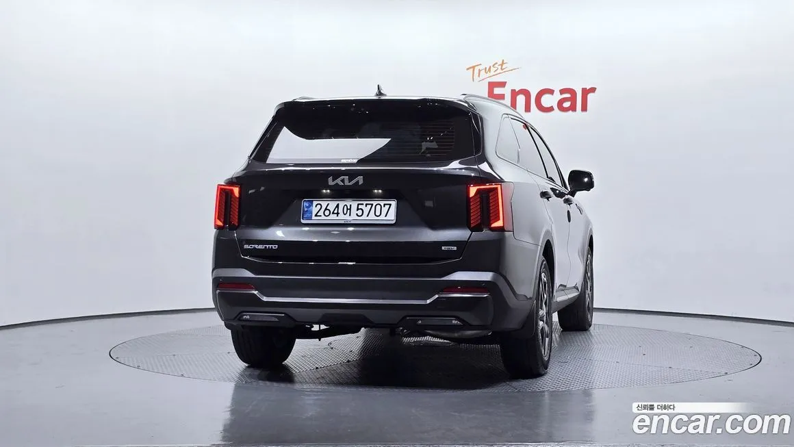 Kia Sorento — фото 4