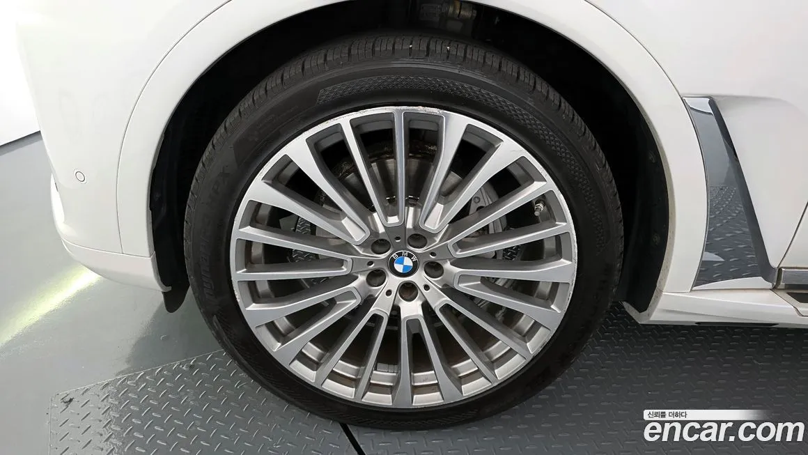 BMW X7 2021 из KR, фото 5