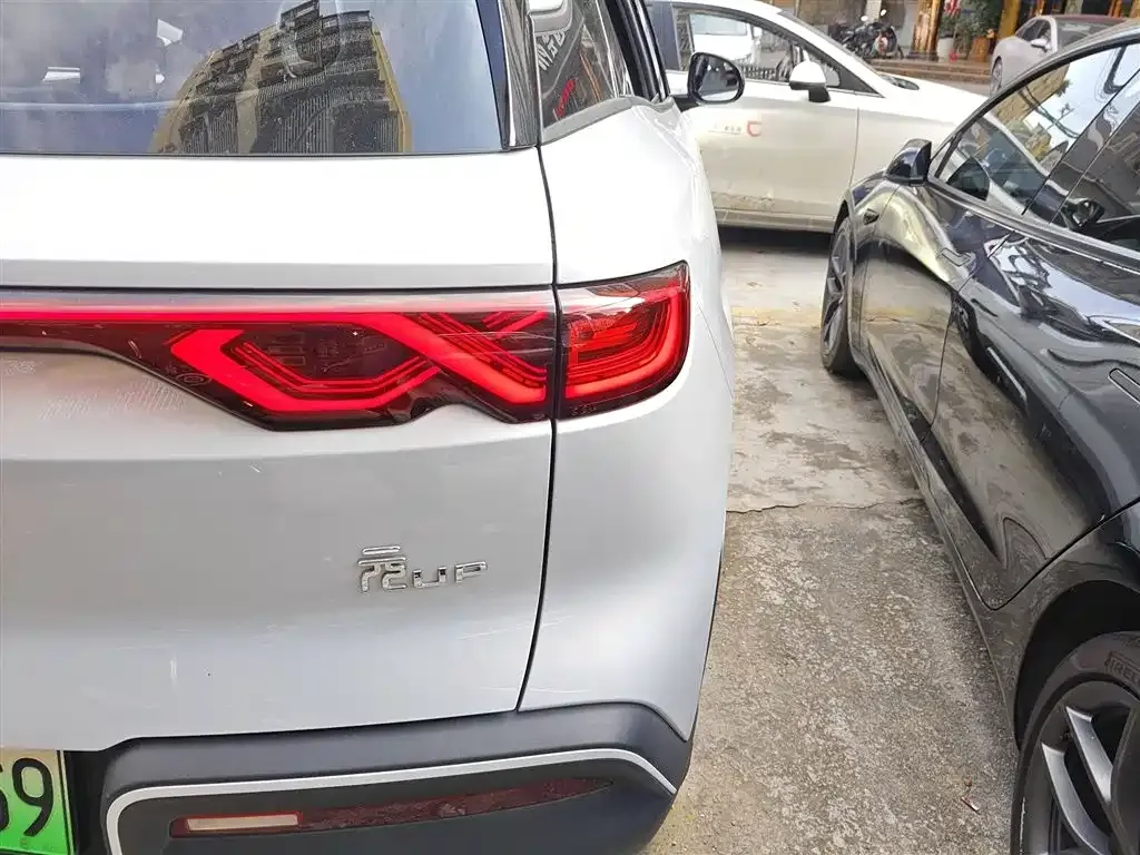 BYD Yuan UP 2025 из CN, фото 8
