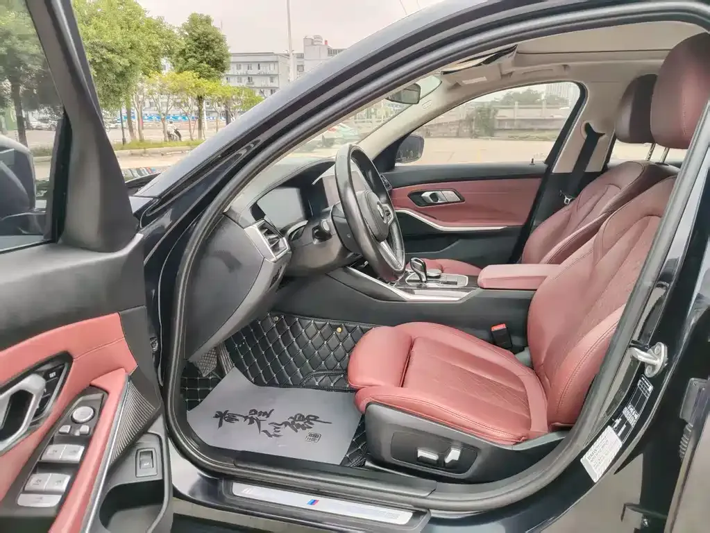 BMW 3 Series 2021 из CN, фото 4